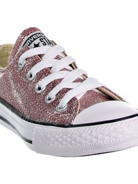 Converse Chuck Taylor All Star Low-Top Sparkle Sneaker (size 6)